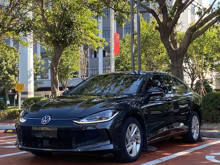 Фото 1 - Volkswagen Lamando L