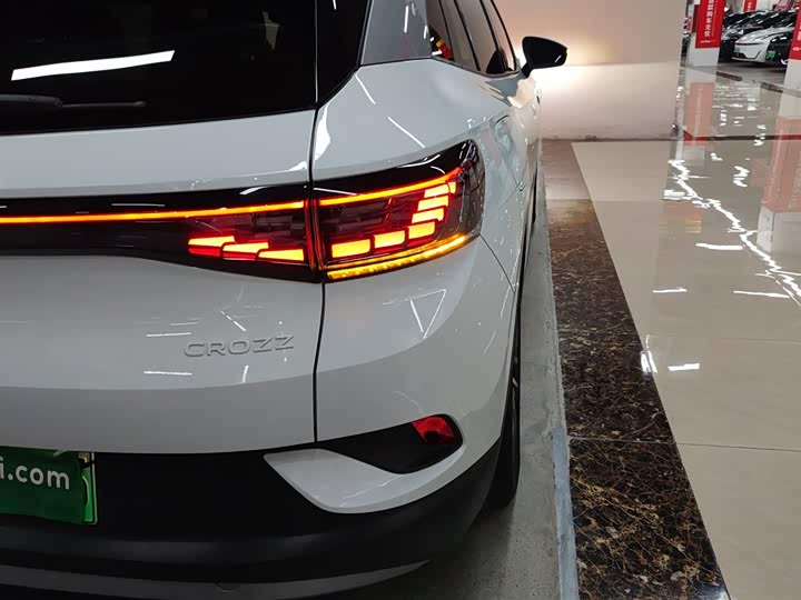 Фото 8 - Volkswagen ID.4 Crozz