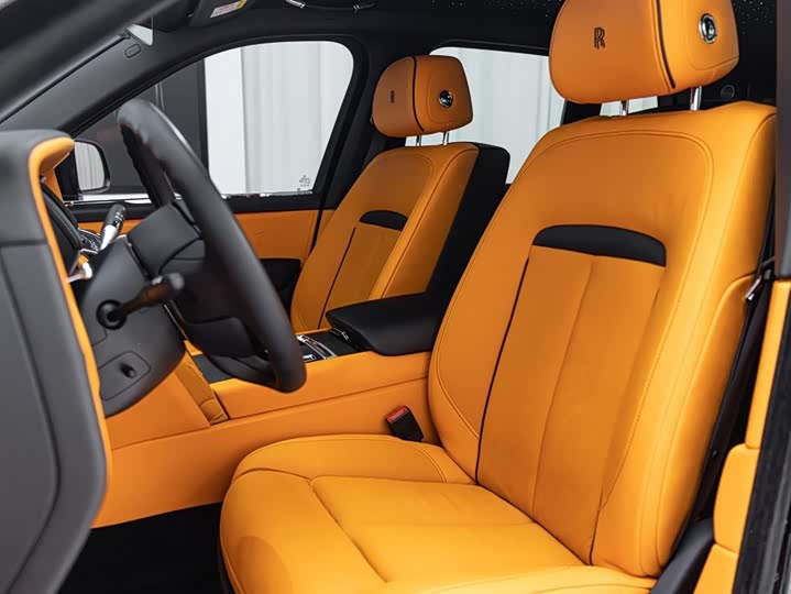 Фото 10 - Rolls-Royce Cullinan