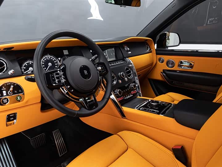 Фото 8 - Rolls-Royce Cullinan