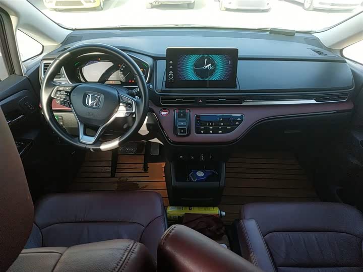 Фото 13 - Honda Elysion