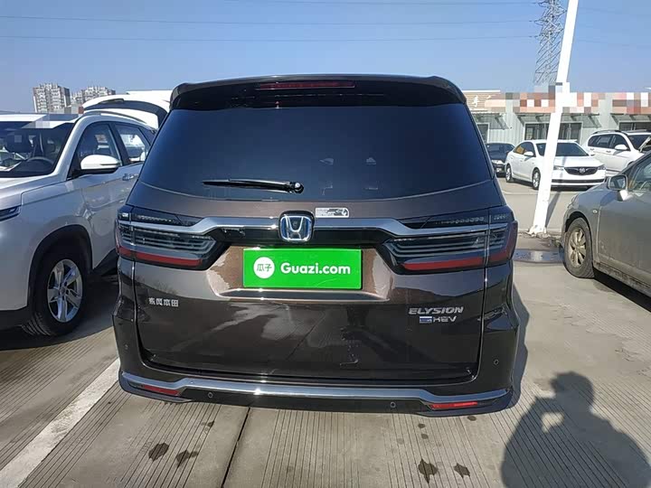 Фото 8 - Honda Elysion