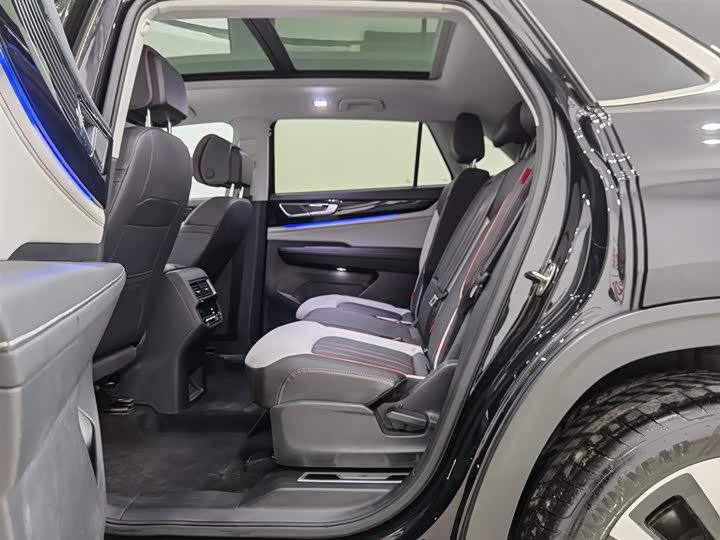 Фото 15 - Volkswagen Teramont X