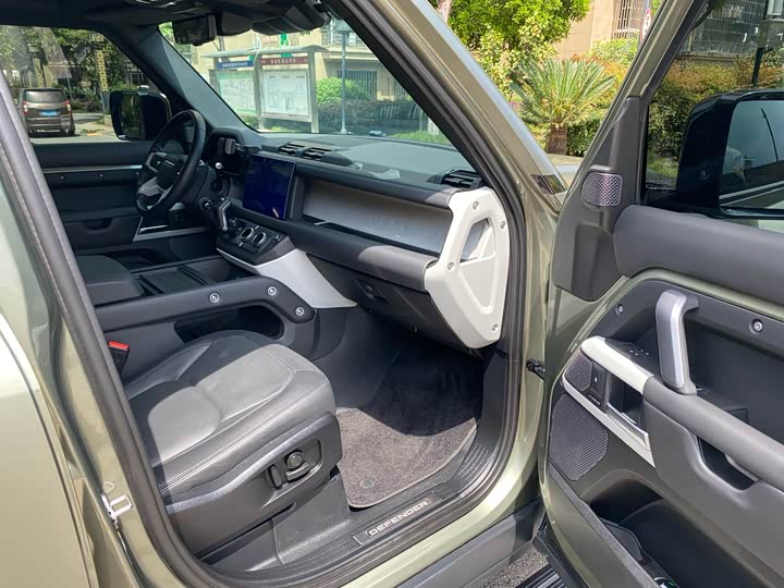 Фото 7 - Land Rover Defender