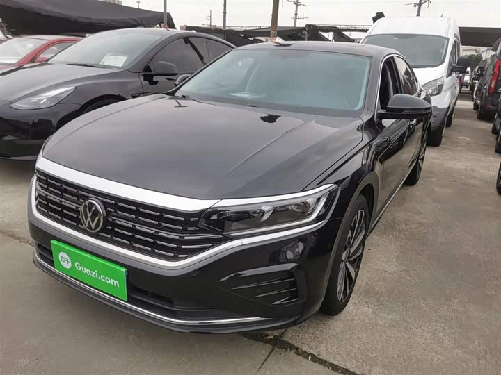 Фото 2 - Volkswagen Passat