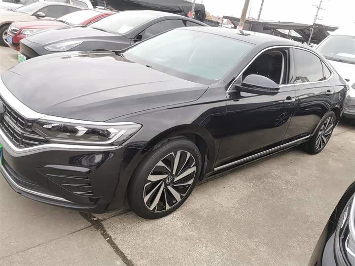 Фото 5 - Volkswagen Passat