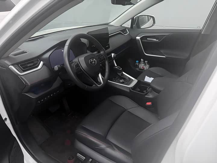 Фото 2 - Toyota Wildlander Hybrid