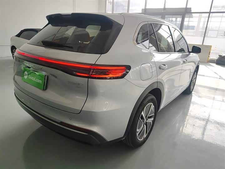 Фото 7 - Geely Galaxy Starship 7