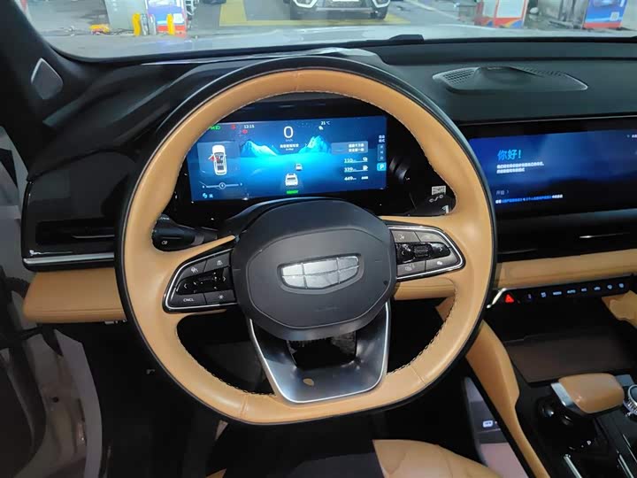 Фото 11 - Geely Monjaro L Hybrid