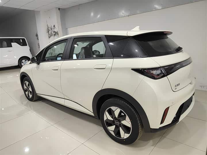 Фото 5 - BYD Dolphin