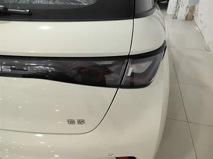 Фото 8 - BYD Dolphin