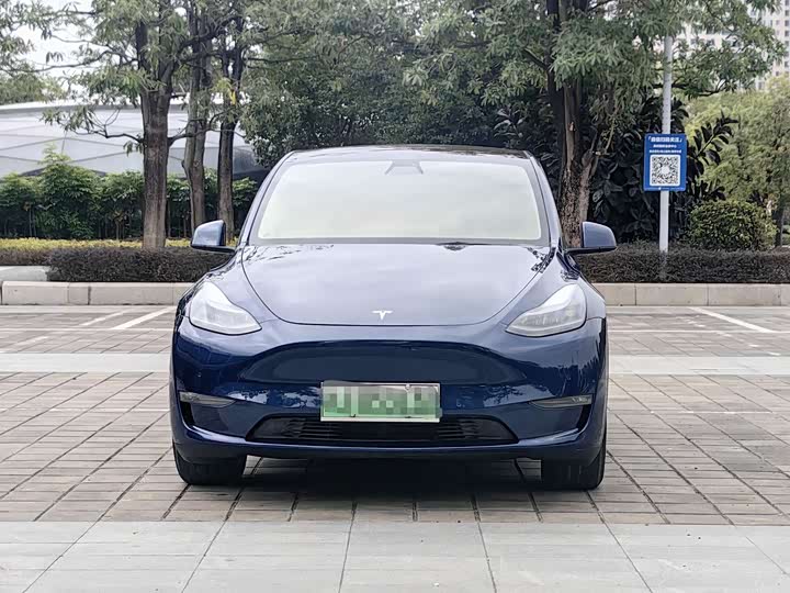 Фото 2 - Tesla Model Y
