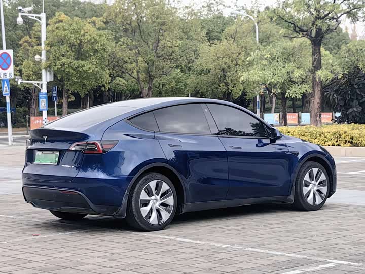 Фото 7 - Tesla Model Y