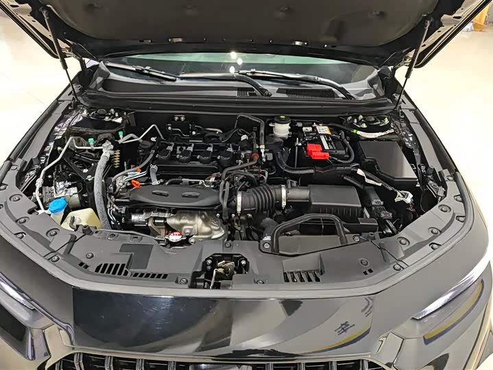 Фото 10 - Honda Inspire