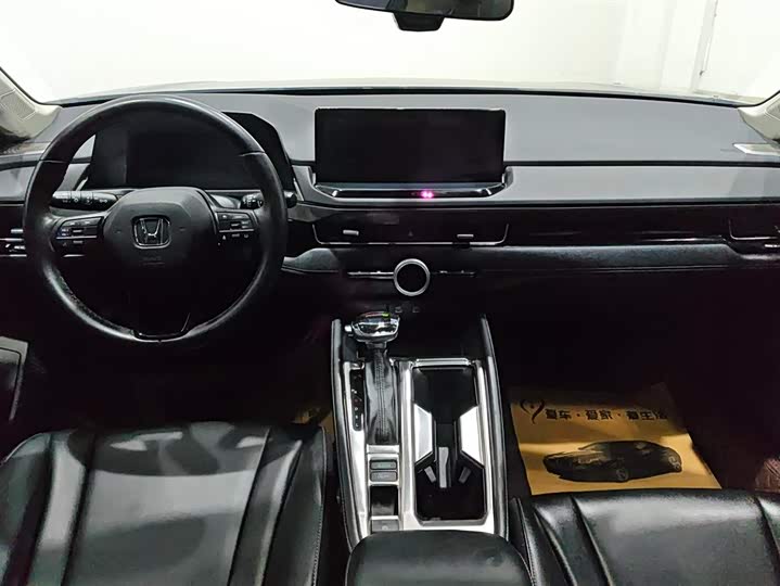 Фото 12 - Honda Inspire