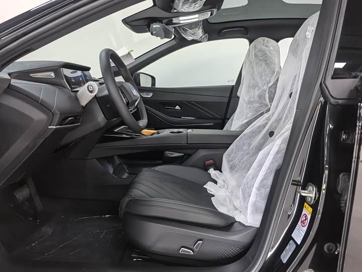 Фото 7 - Changan Deepal SL03