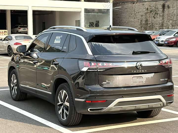 Фото 9 - Volkswagen Tayron