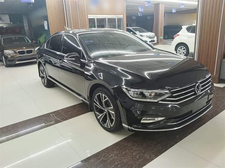 Фото 4 - Volkswagen Magotan