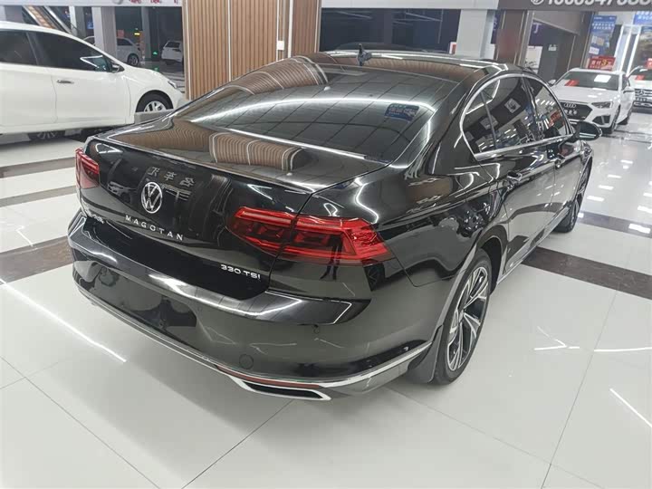 Фото 7 - Volkswagen Magotan