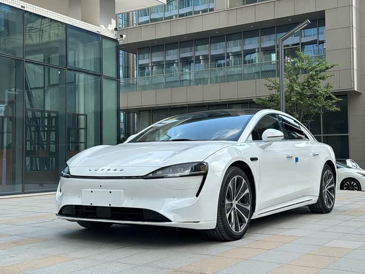 Фото 1 - Luxeed S7