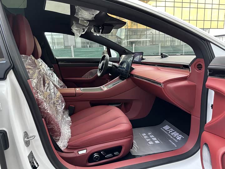 Фото 14 - Luxeed S7