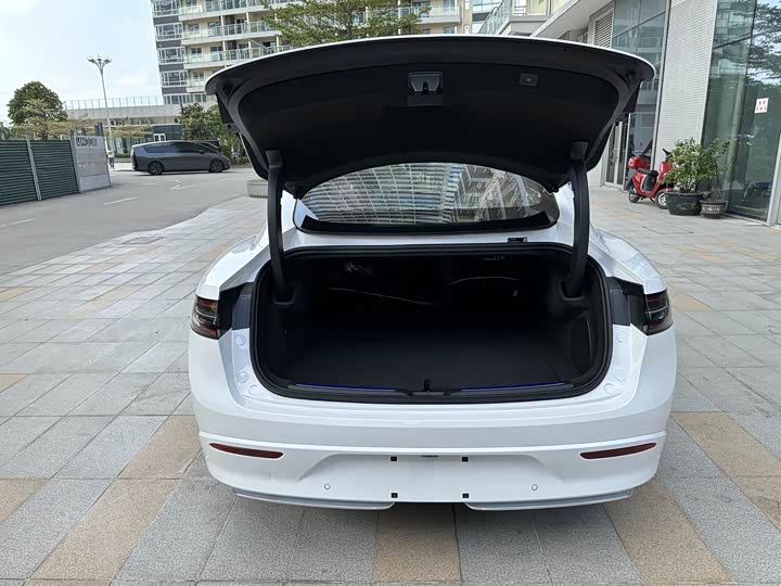 Фото 21 - Luxeed S7