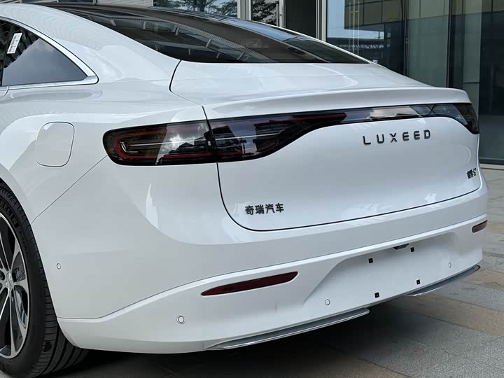 Фото 23 - Luxeed S7