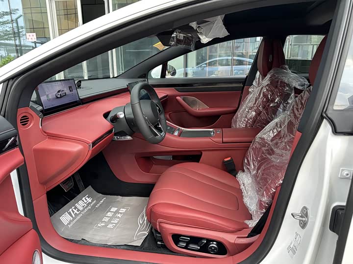 Фото 9 - Luxeed S7