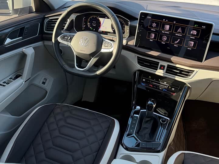 Фото 25 - Volkswagen Tayron