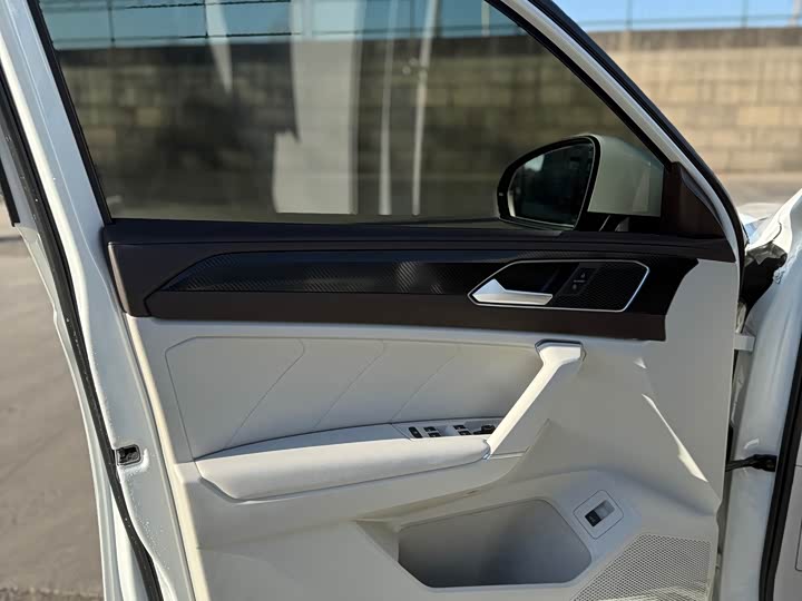 Фото 26 - Volkswagen Tayron