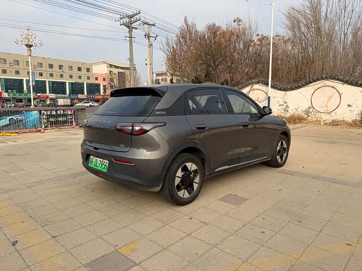 Фото 4 - Geely Galaxy Geome