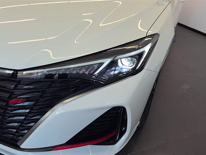 Фото 5 - Changan Eado Plus