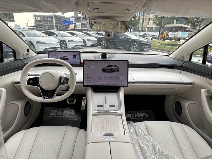 Фото 13 - Luxeed S7