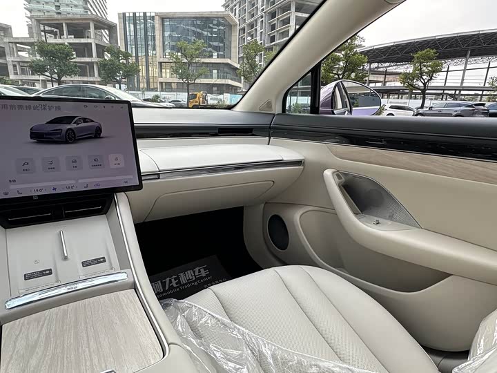 Фото 15 - Luxeed S7