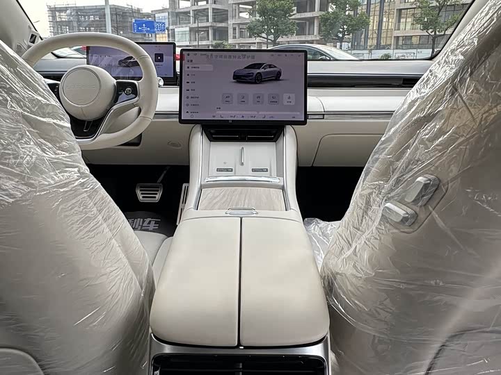 Фото 16 - Luxeed S7