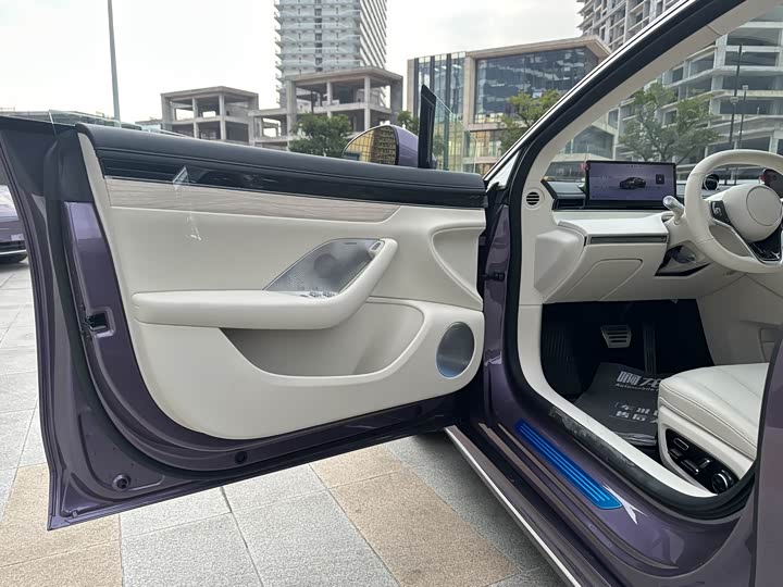 Фото 21 - Luxeed S7