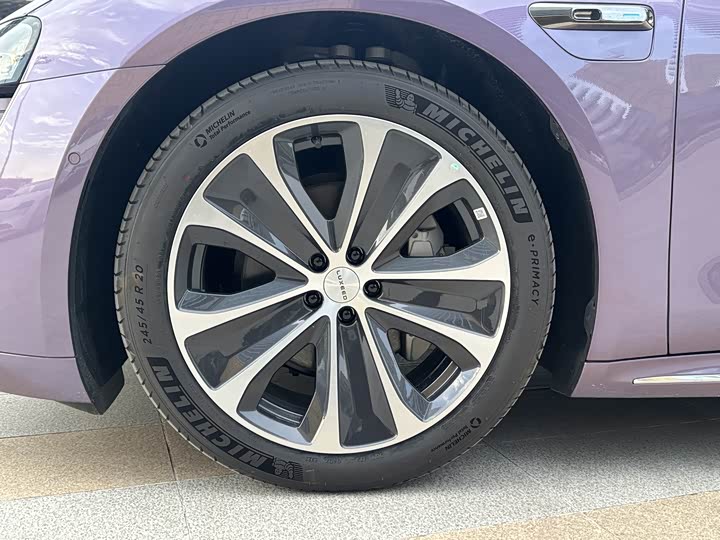 Фото 22 - Luxeed S7