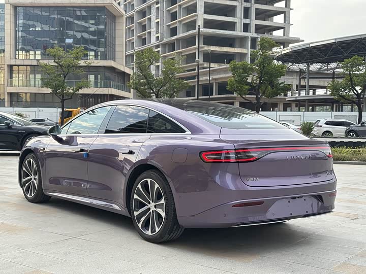 Фото 6 - Luxeed S7