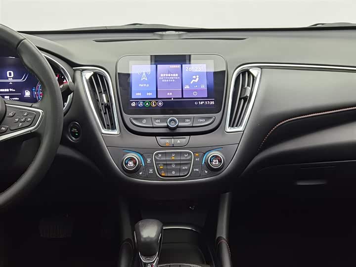 Фото 12 - Chevrolet Malibu XL