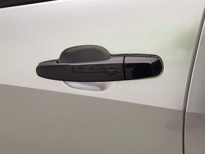 Фото 18 - Chevrolet Malibu XL