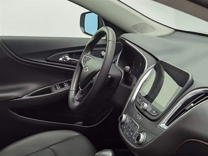 Фото 22 - Chevrolet Malibu XL