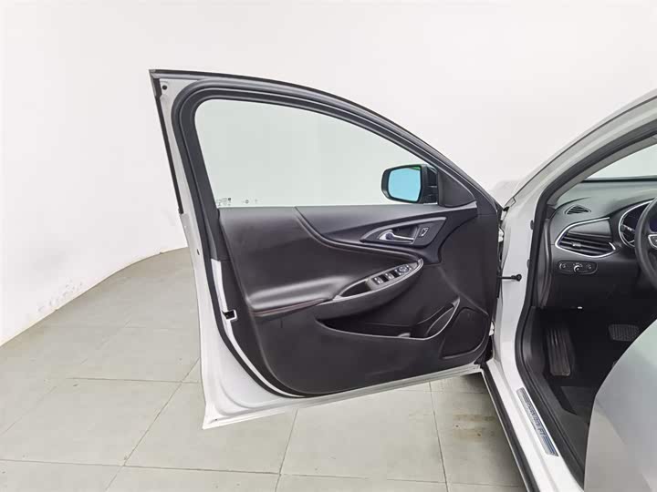 Фото 8 - Chevrolet Malibu XL