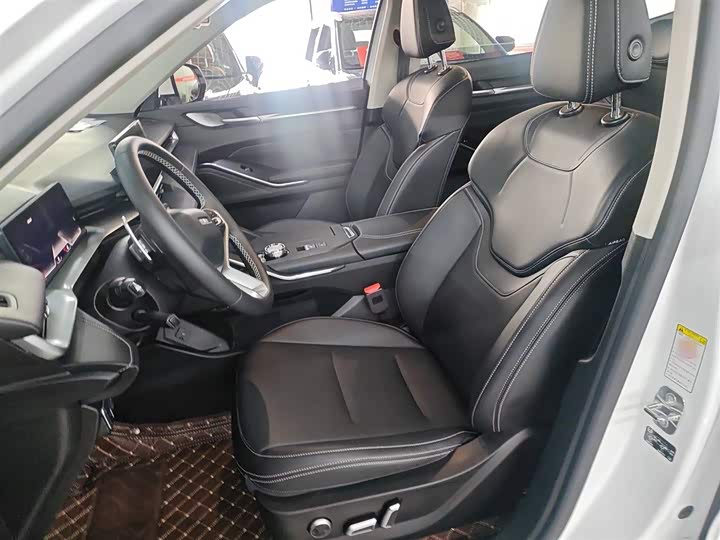 Фото 11 - Haval H6