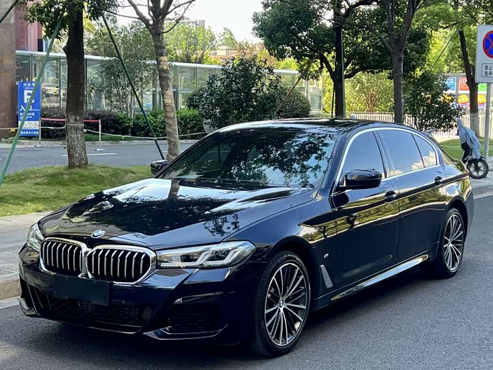 Фото 1 - BMW 5 Series