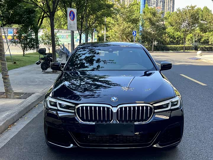 Фото 2 - BMW 5 Series