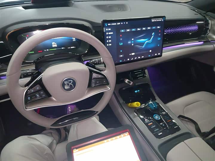 Фото 10 - BYD Han