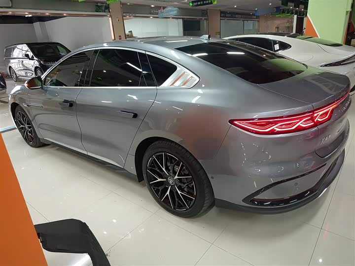 Фото 5 - BYD Han