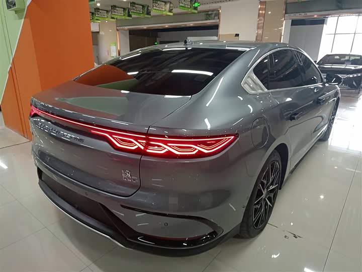 Фото 7 - BYD Han