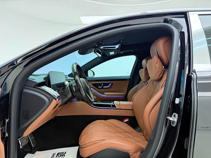 Фото 10 - Mercedes-Benz Maybach S-Class