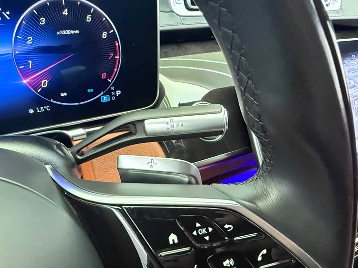 Фото 15 - Mercedes-Benz Maybach S-Class